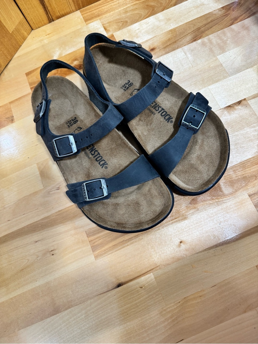 Birkenstock Sonora Women’s Leather Sandal